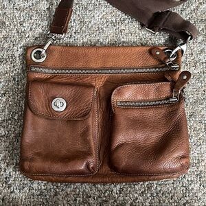 Roots Cognac Leather Village Bag